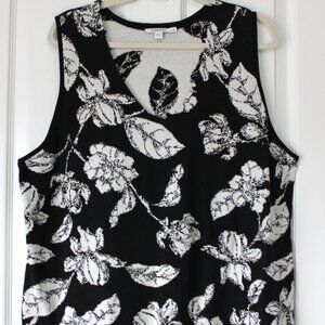 Chico's Black & White Floral Sleeveless V-Neck Knit Top Size 3 / XL